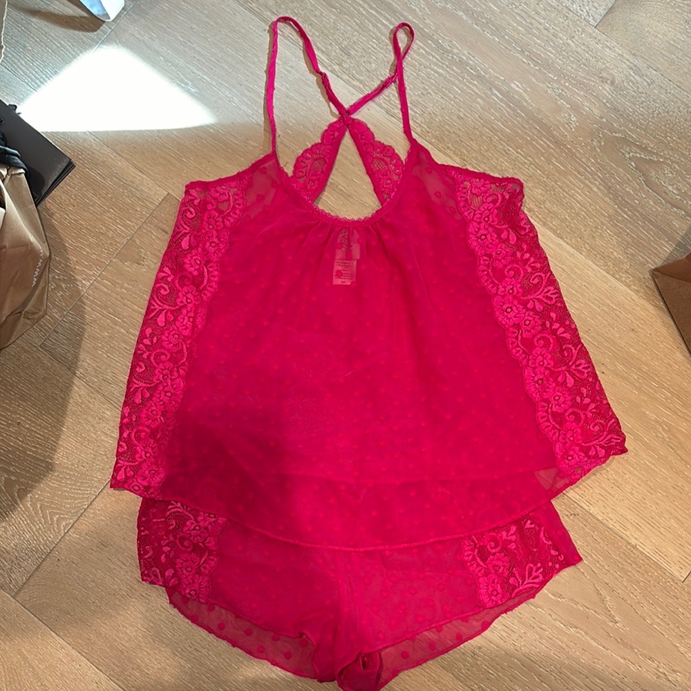 Women's Pink Lace Sleepwear Set